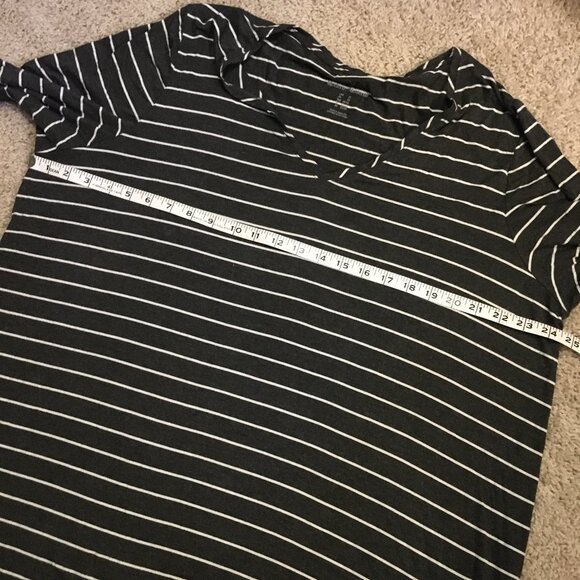 Grey and White Striped Long Sleeve Modern Relaxed Jersey V-Neck Tee - Picture 12 of 15